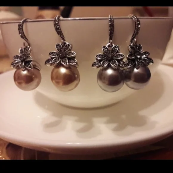 Gorgeous Vintage Champagne Pearl Earrings - Picture 8 of 11